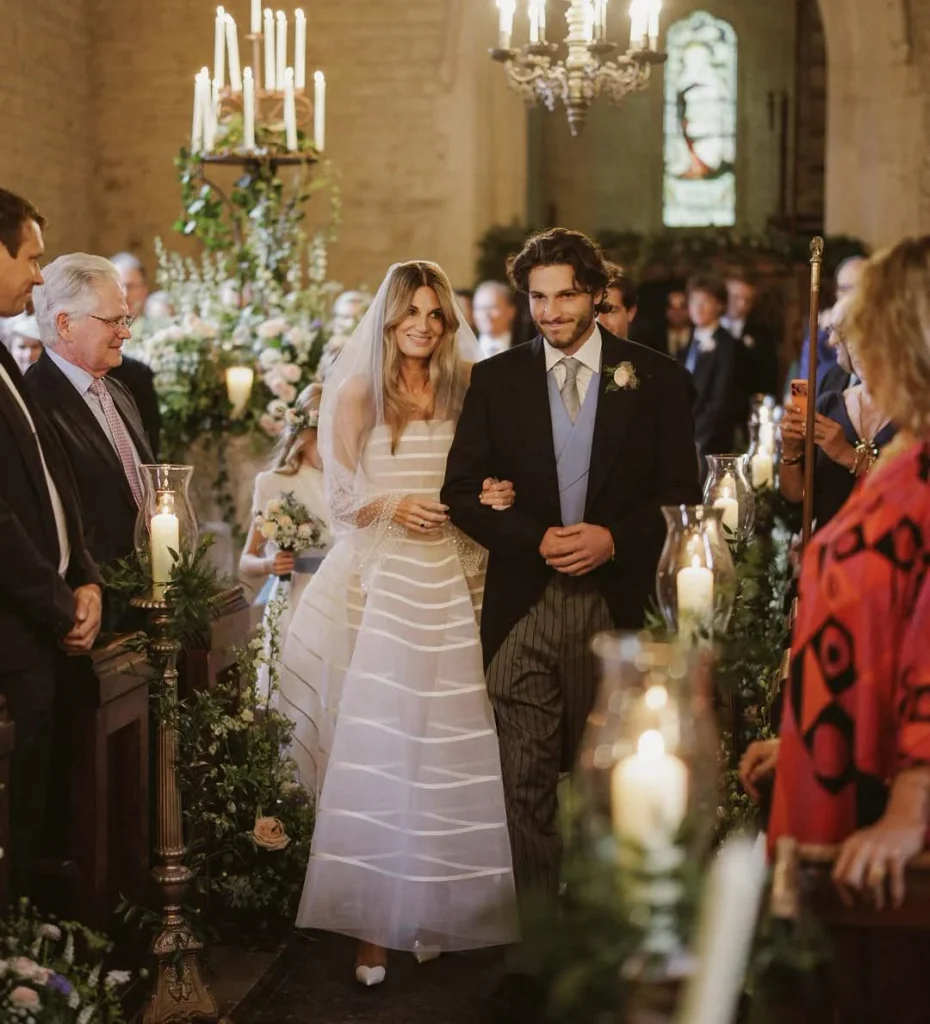 Imran Khan and Jemima Goldsmith son walk her down the aisle for her second marriage